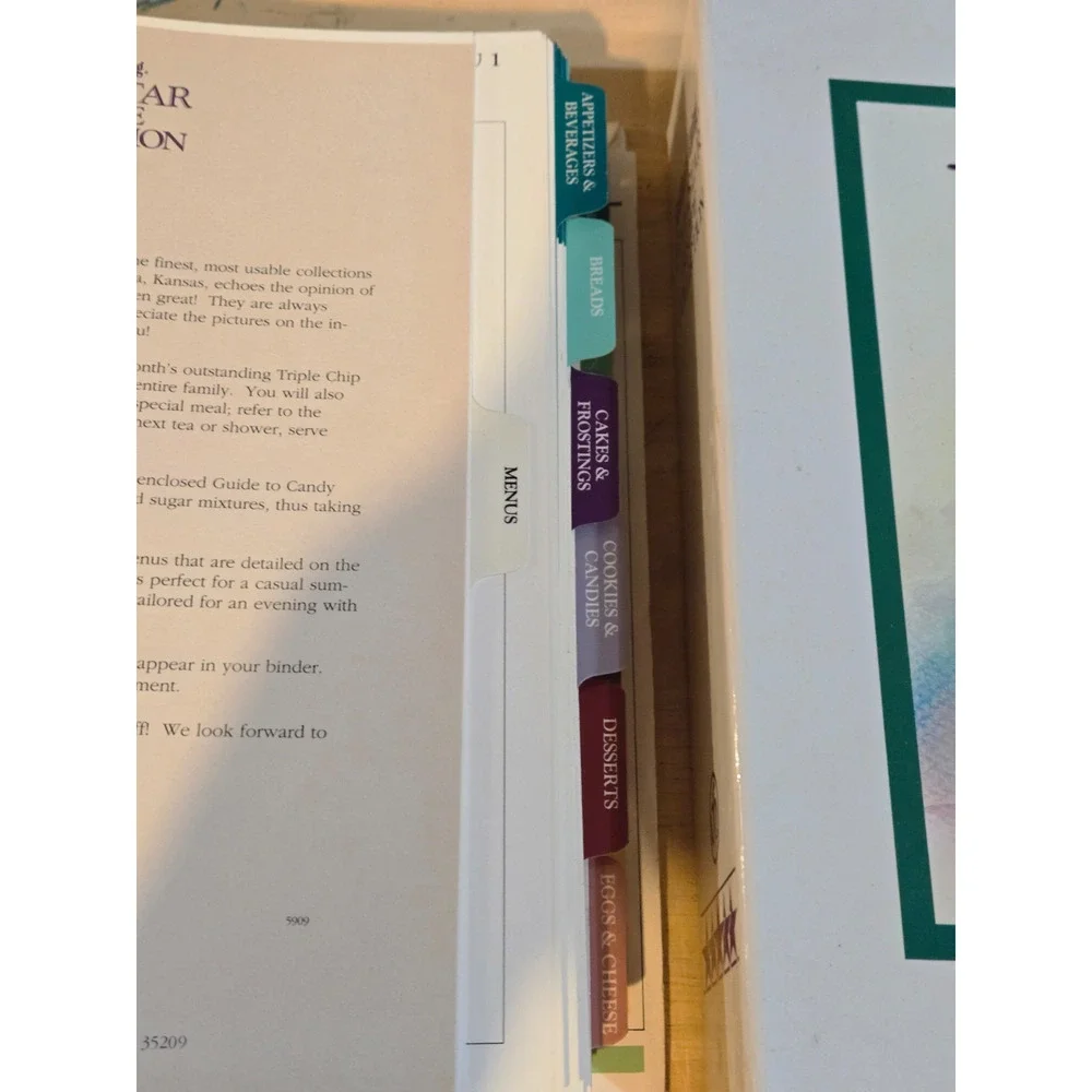 Southern Living Vols 1 & 2 Five-Star Recipe Collection 3 Ring Binders